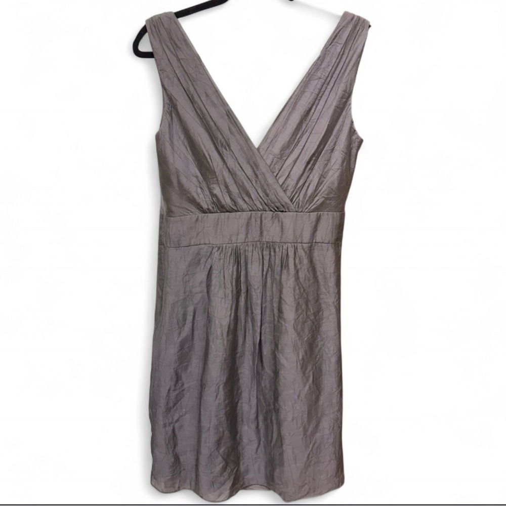 Suzi Chin for Maggy Boutique Taupe Crinkle Metallic V-Neck Cocktail Dress - Picture 8 of 10